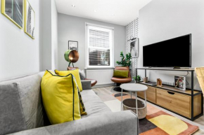 Modern London Apartment Close To Tube Station